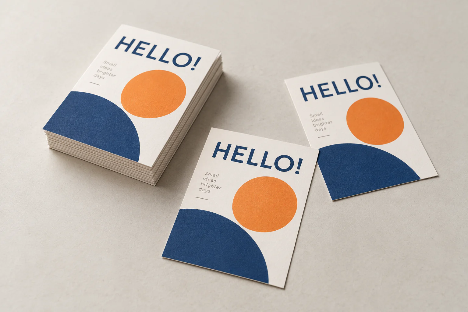 Voorbeeld van bedrukte A7 flyers met een eenvoudig promotieontwerp